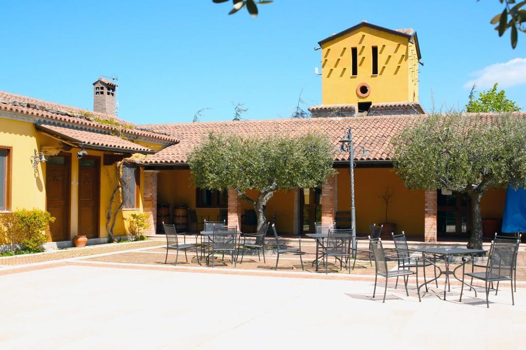 Agriturismo Macchiacupa Ariano Irpino Ngoại thất bức ảnh